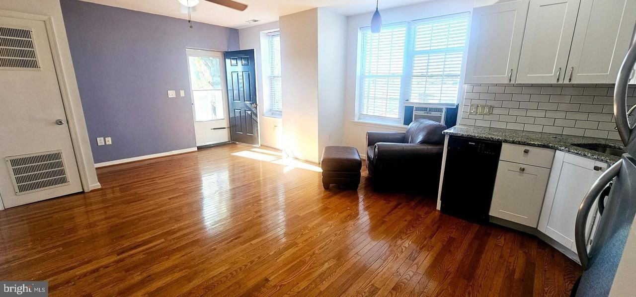 362 W Ritner St Unit 3 #3 - Photo 3 of 13