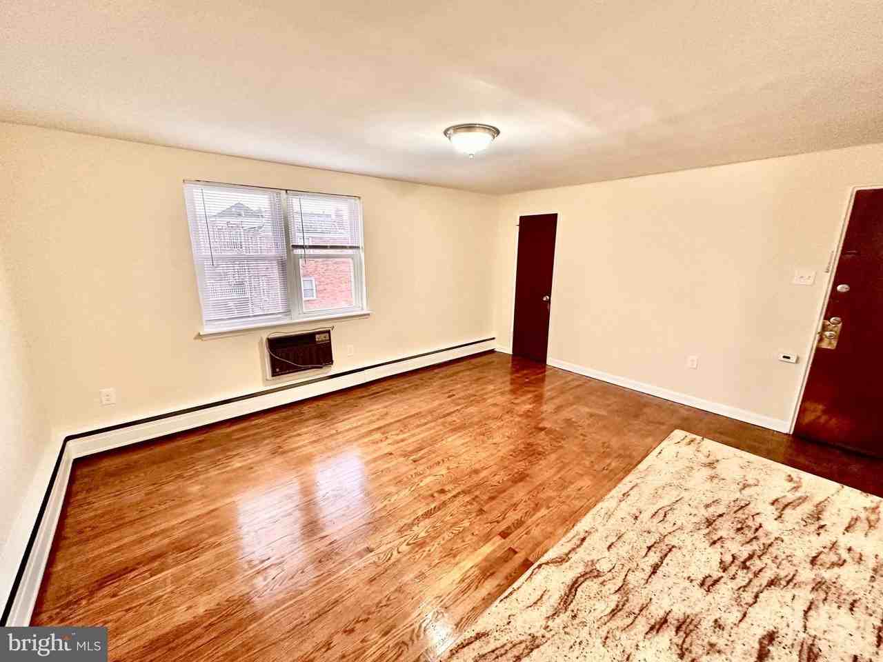 5914 Houghton St Unit 2 #2 - Photo 4 of 13