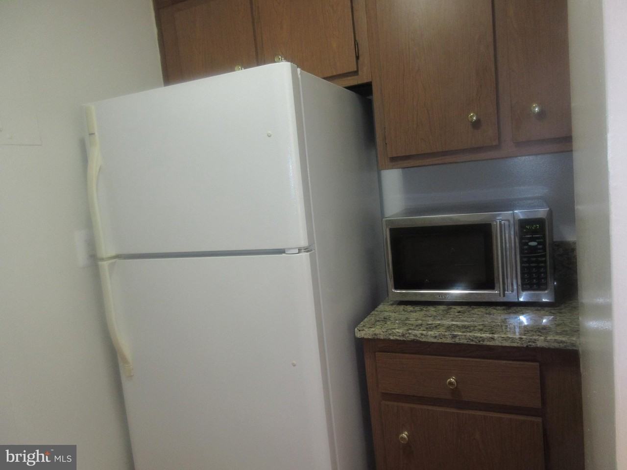 1021 Arlington Blvd Apt 817 #817 - Photo 5 of 12