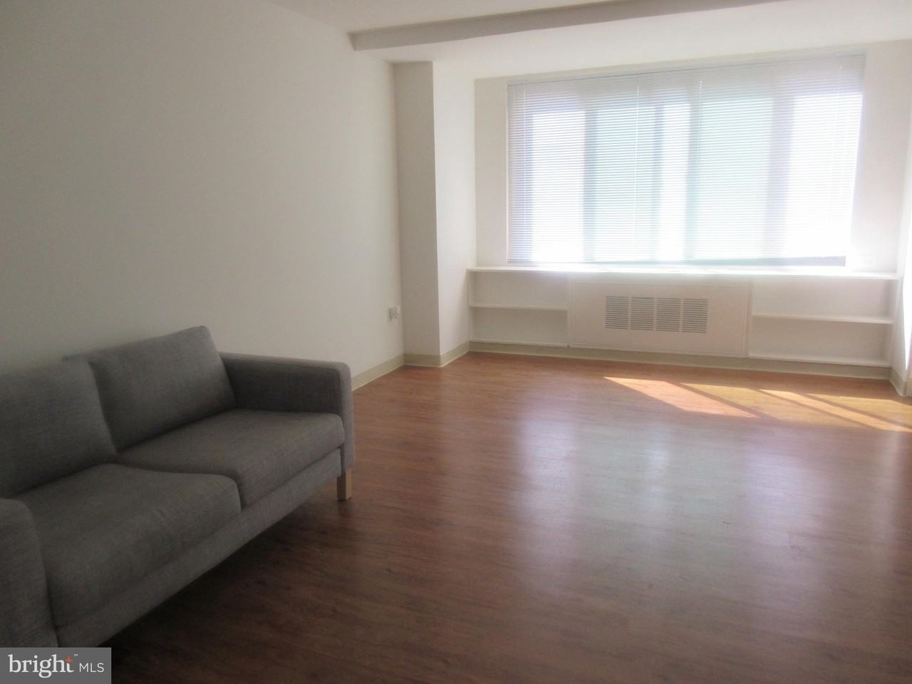 1021 Arlington Blvd Apt 817 #817 - Photo 7 of 12