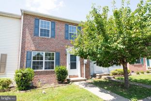 138 Surrey Club Ln - Photo 1 of 1