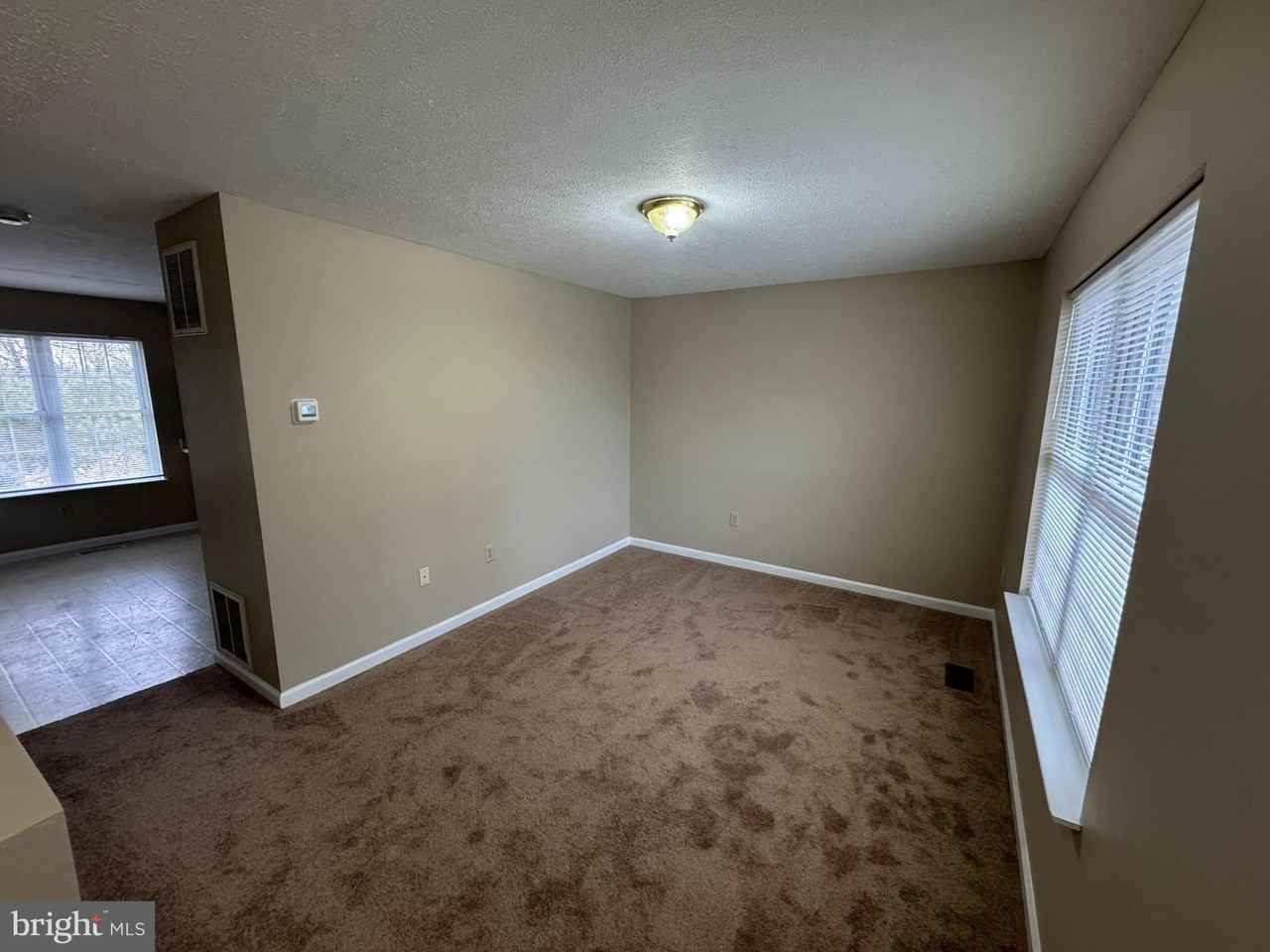 544 Allston Cir - Photo 2 of 19