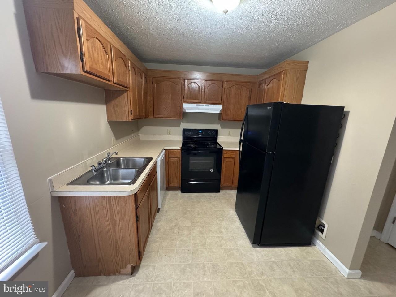 544 Allston Cir - Photo 4 of 19