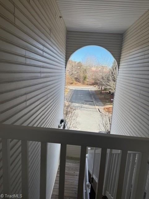 2422 Eagle Creek Ct - Photo 2 of 16