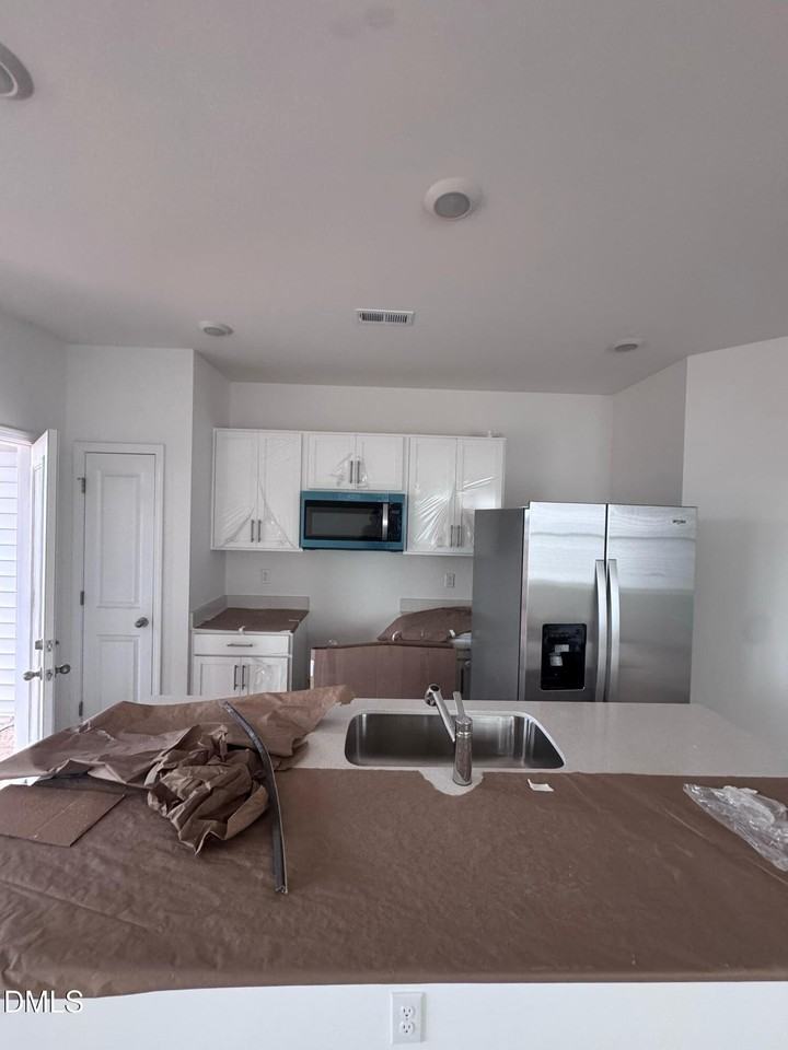 123 Starlight St - Photo 3 of 3