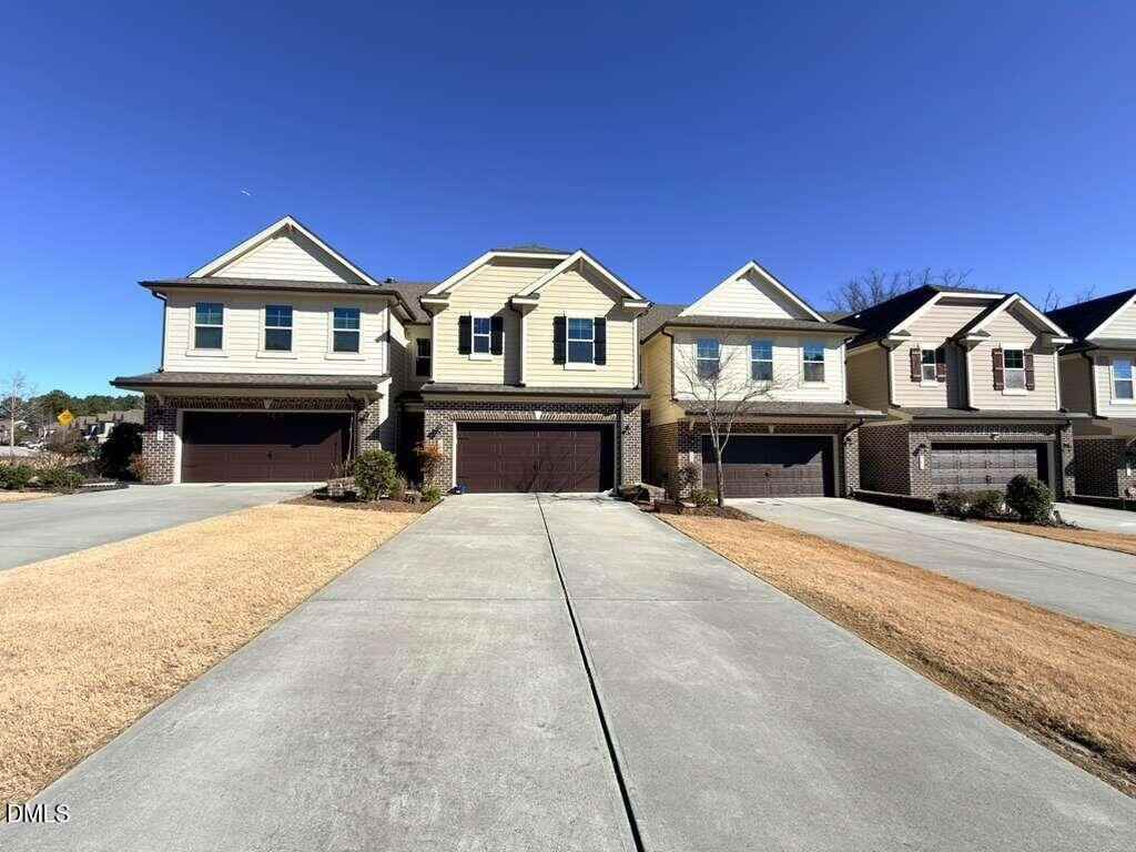 305 Alamosa Pl - Photo 2 of 36