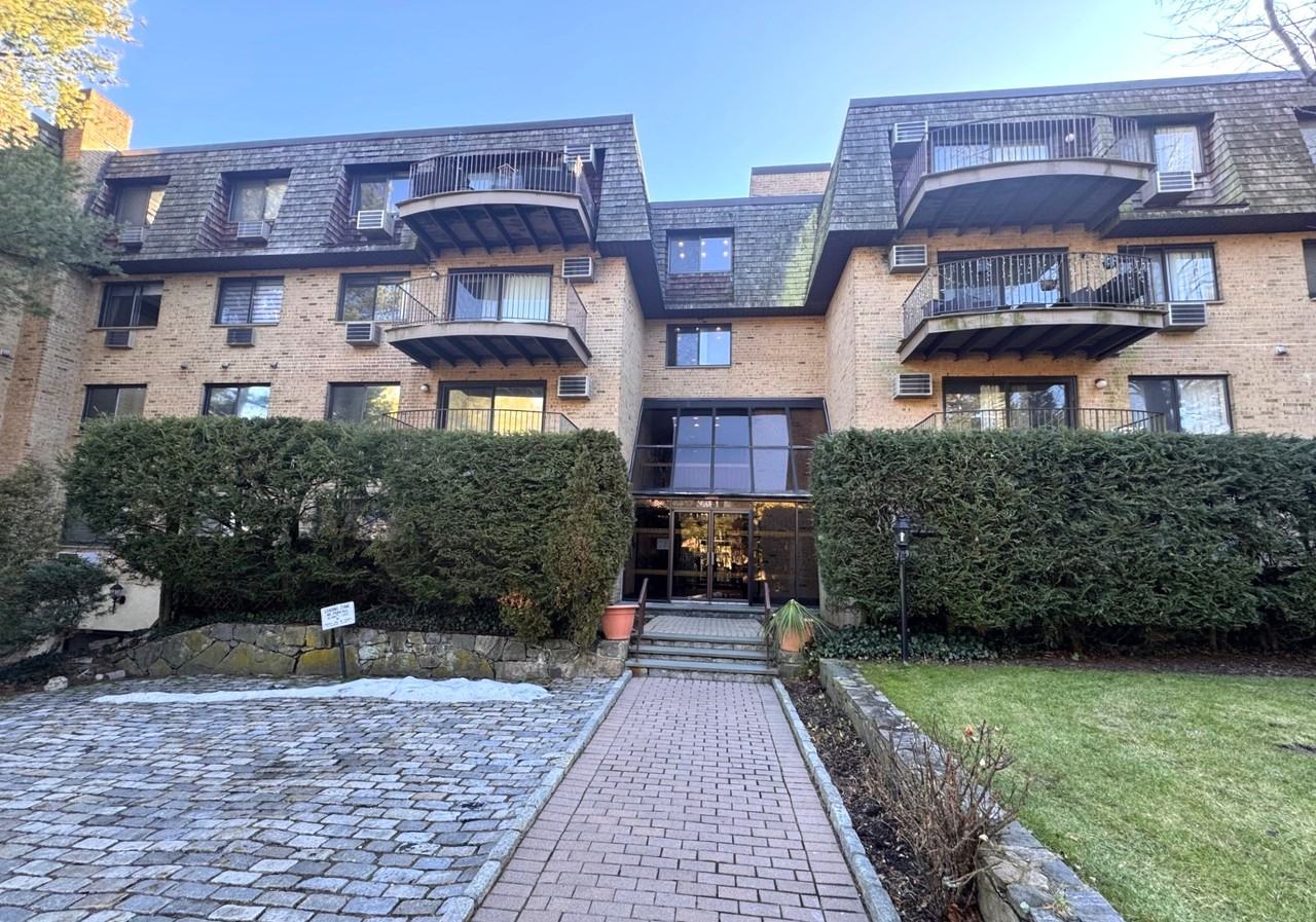 500 Central Park Ave