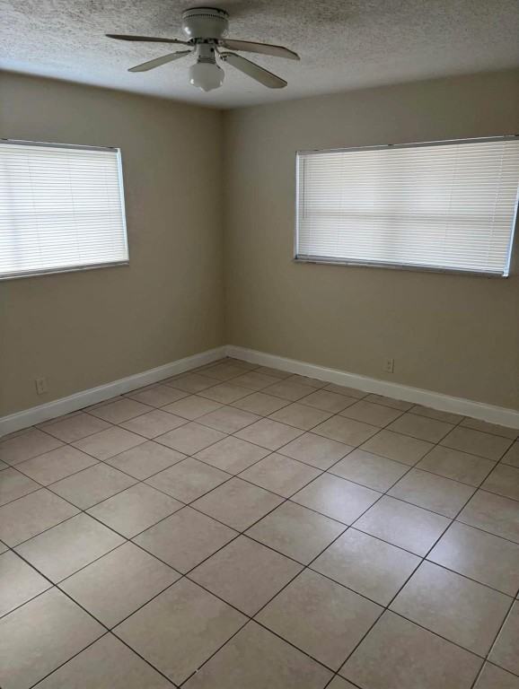 717 46th St - Photo 6 of 10