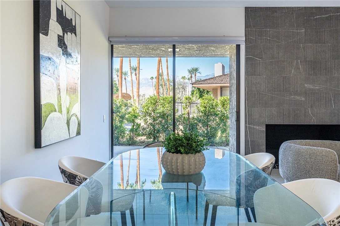 21 Dartmouth Dr - Photo 3 of 29