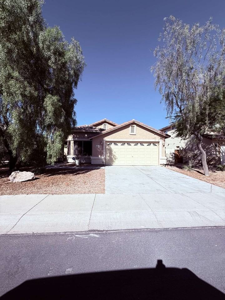 25006 W Hidalgo Dr - Photo 3 of 6
