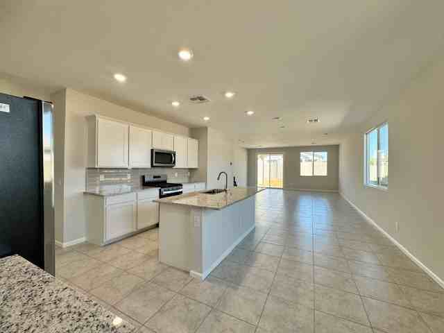 35300 W La Paz St - Photo 5 of 30