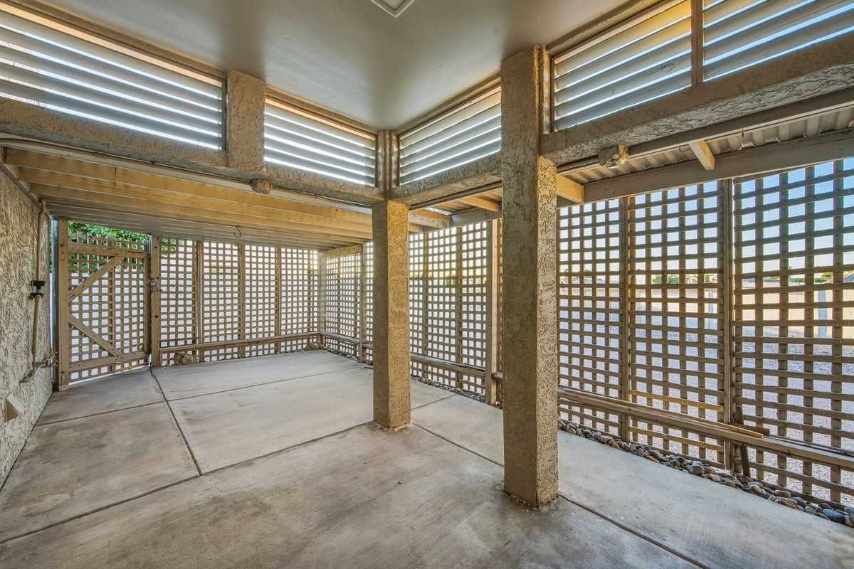 6120 E Augusta Cir - Photo 4 of 33