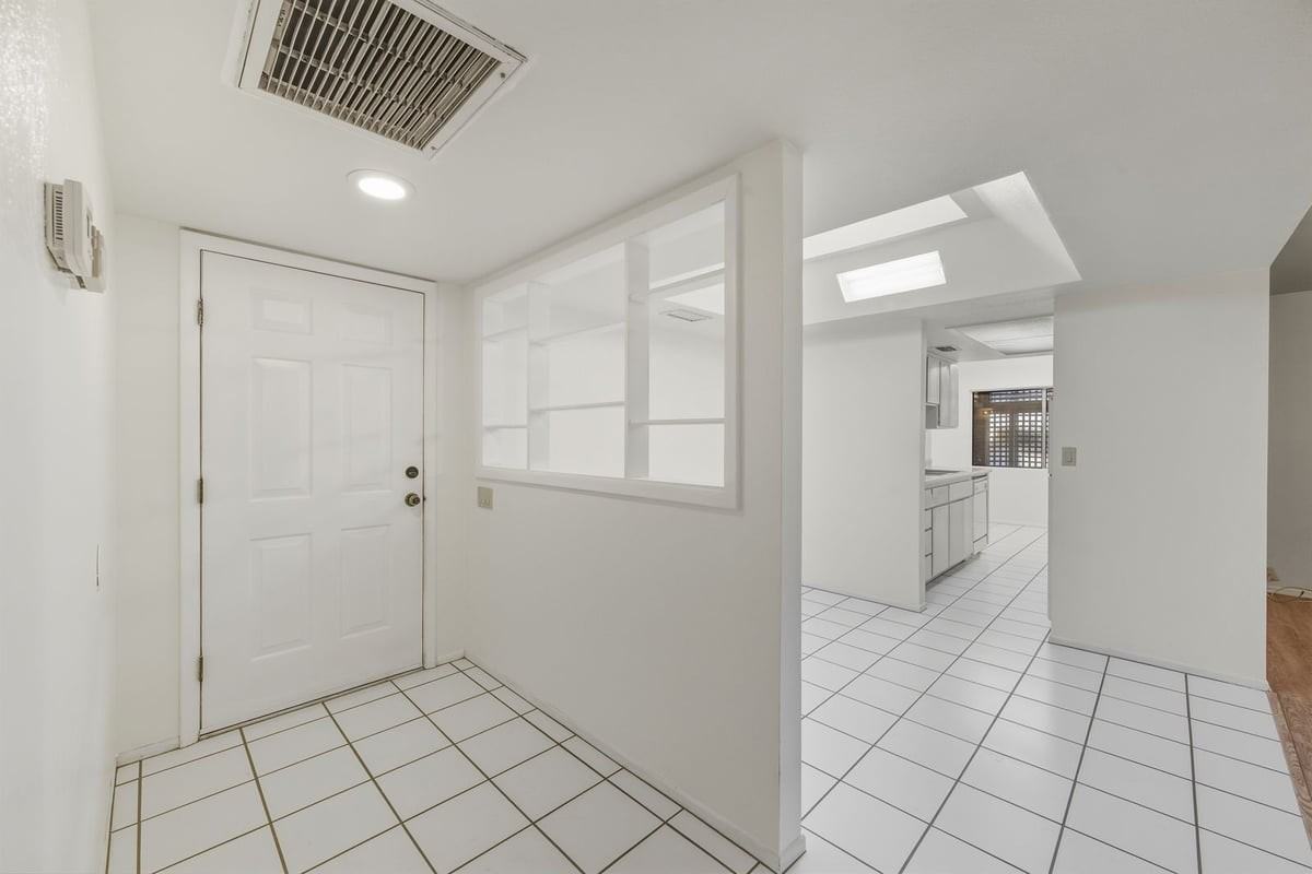 6120 E Augusta Cir - Photo 6 of 33