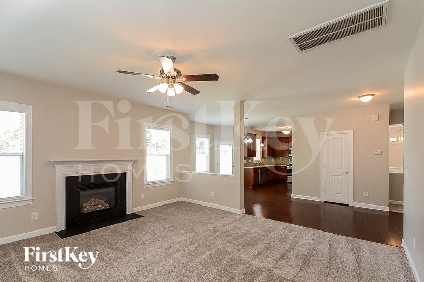 215 Buck Johnson St - Photo 3 of 15