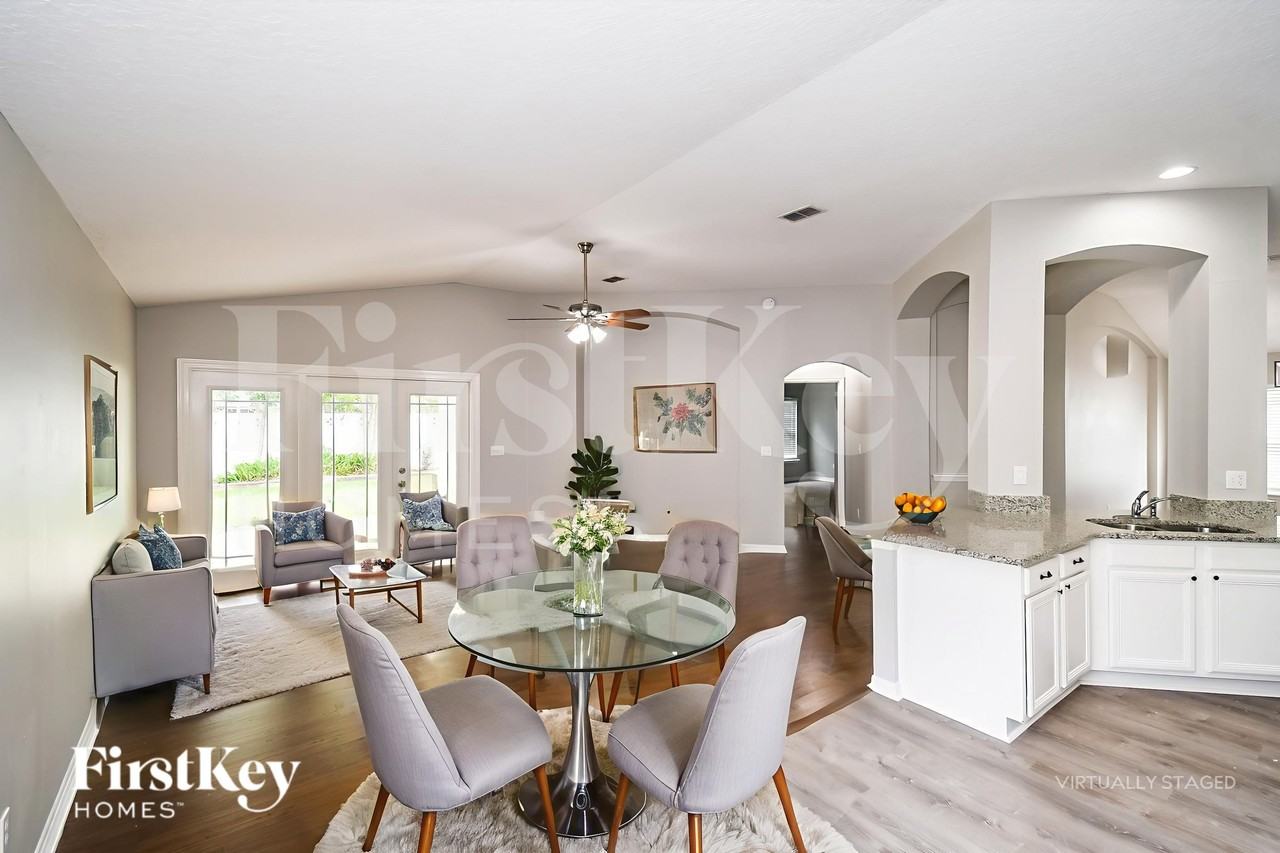 761 Turkey Point Dr - Photo 5 of 18