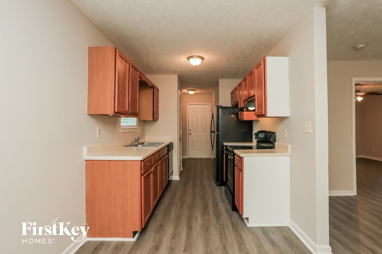 252 Pine Valley Dr - Photo 6 of 15