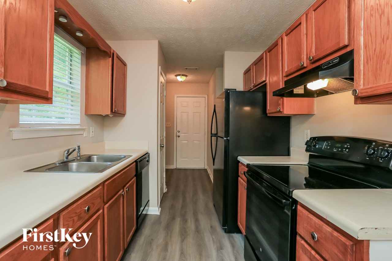 252 Pine Valley Dr - Photo 7 of 15