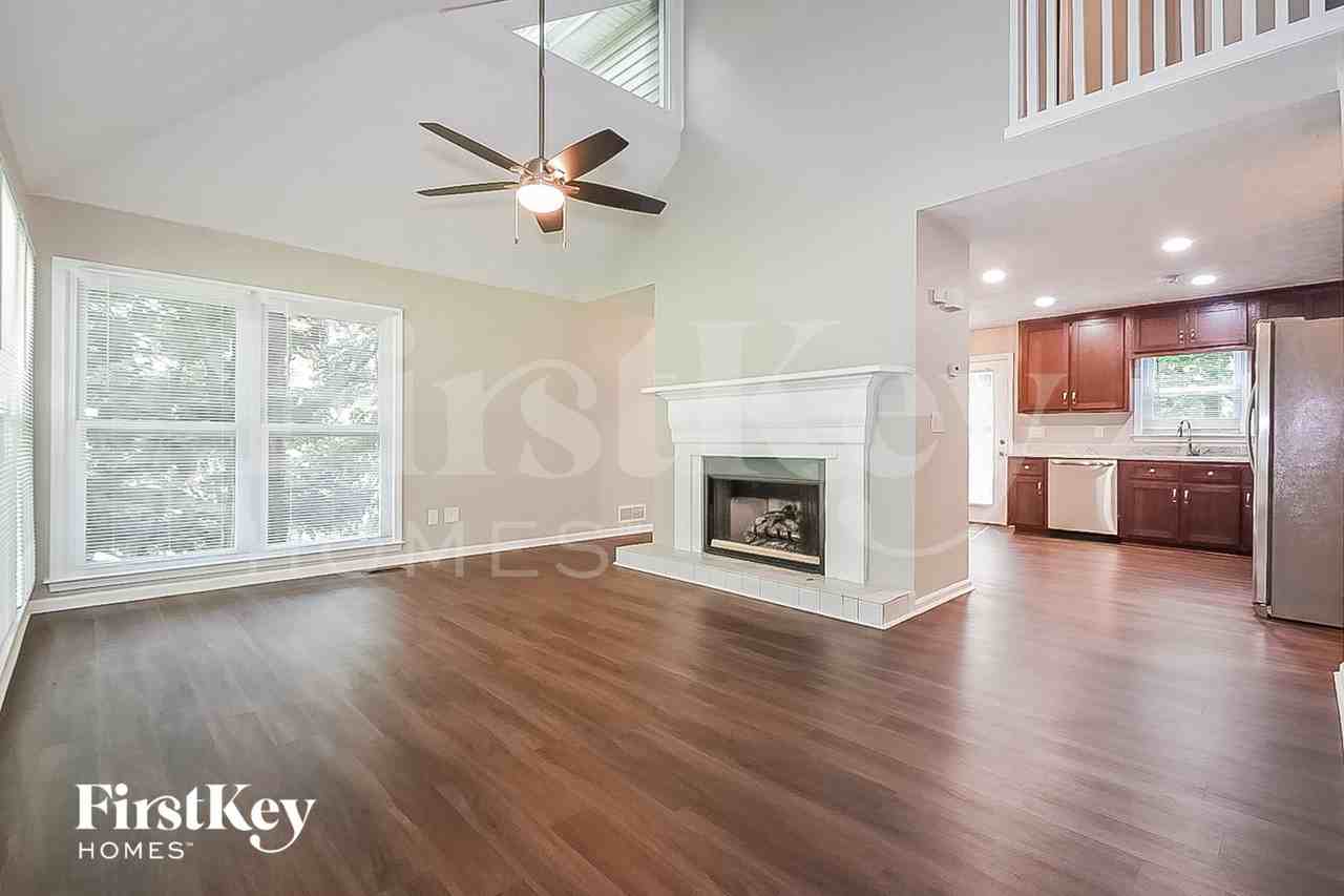 4927 Wade Valley Way - Photo 2 of 16