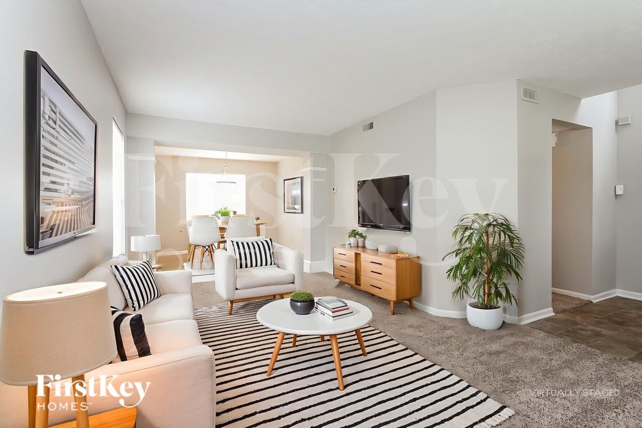 6452 Decatur Commons - Photo 3 of 18