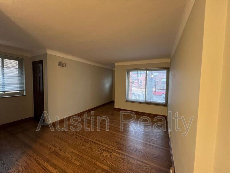 6360 Sutherland Ave #1W - Photo 6 of 13