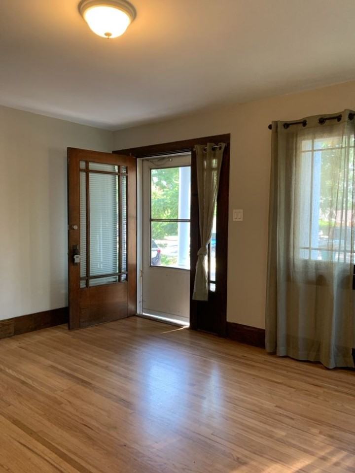 609 S Whitcomb St - Photo 2 of 24