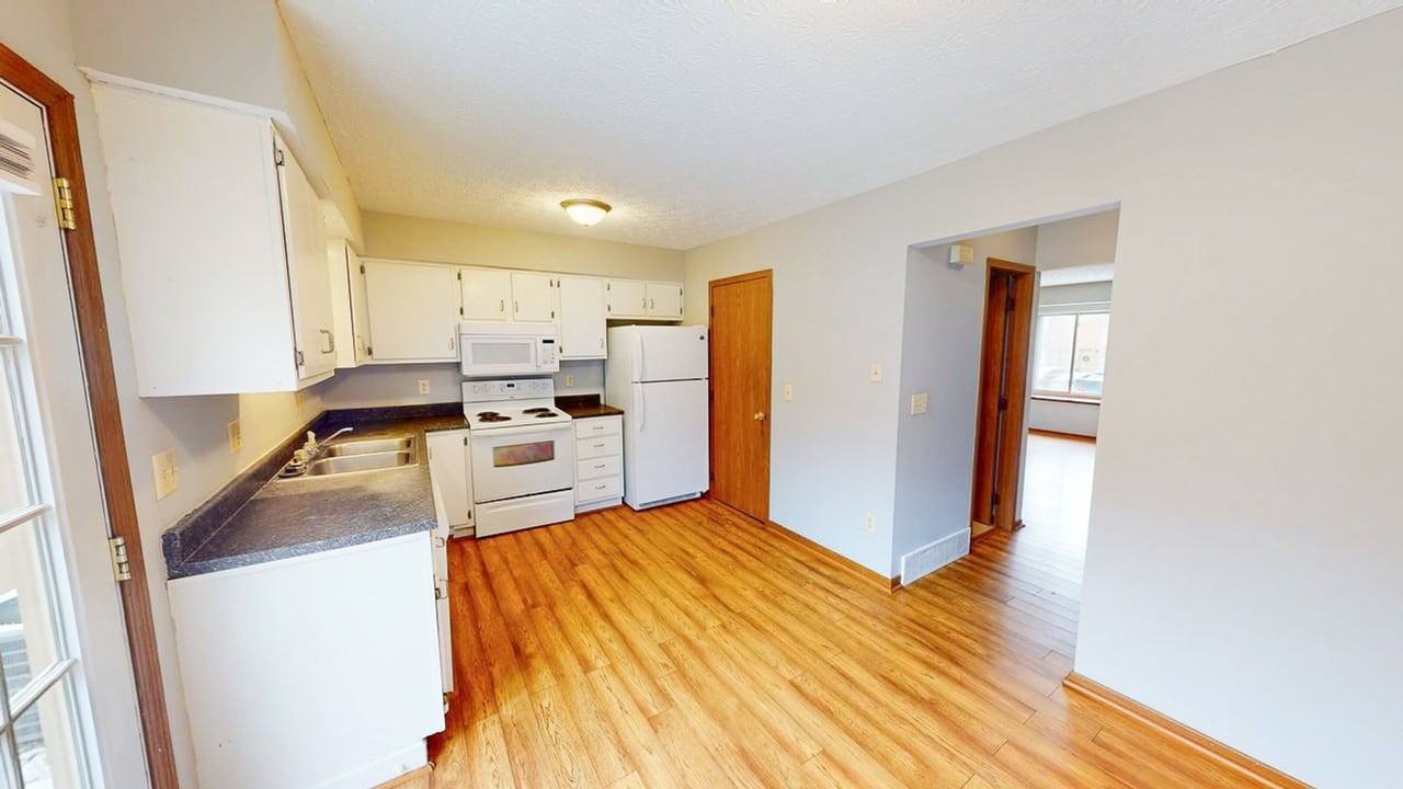 6468 Cranston Way - Photo 7 of 28