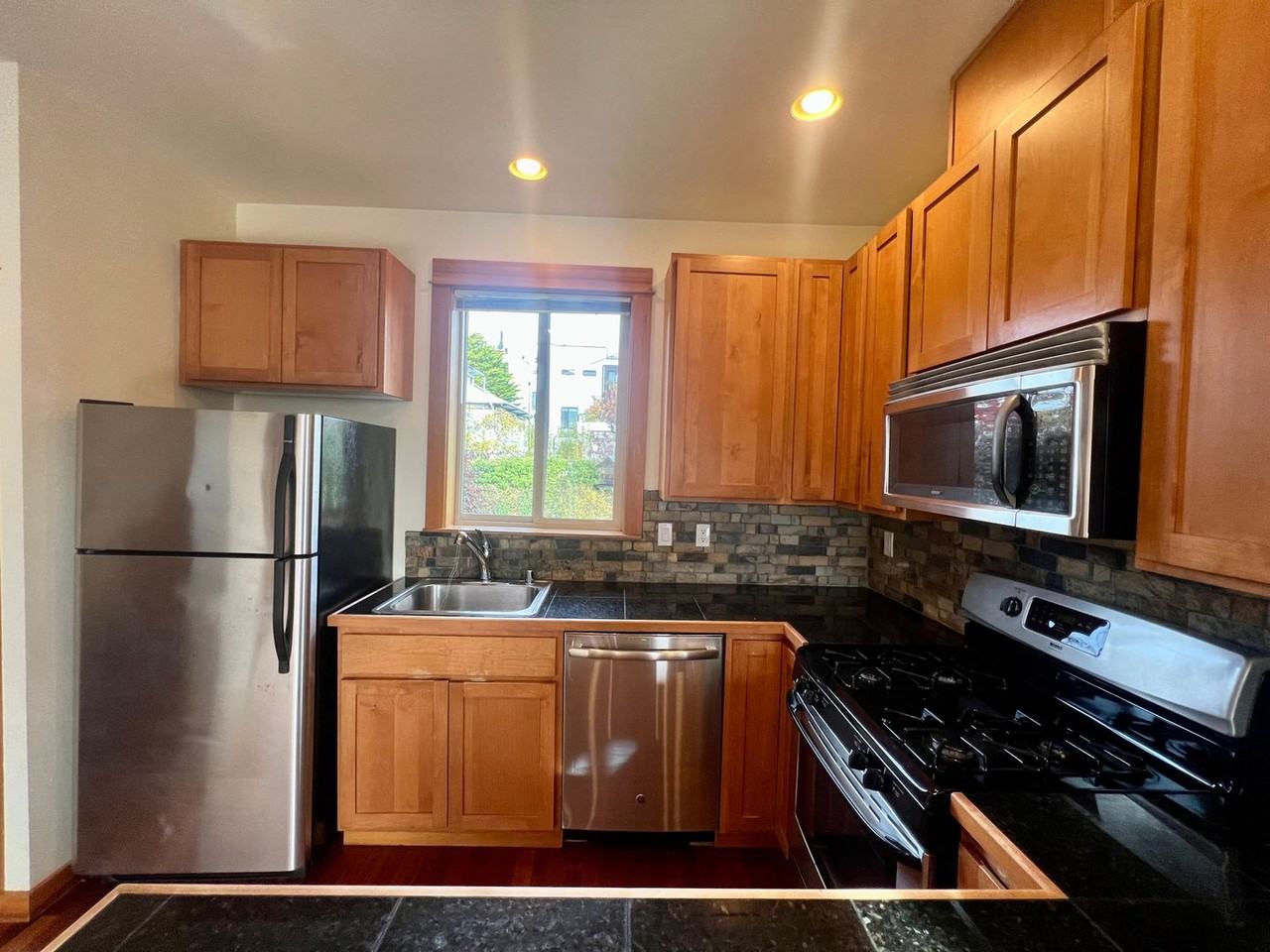 2300 14th Ave S #B - Photo 6 of 16