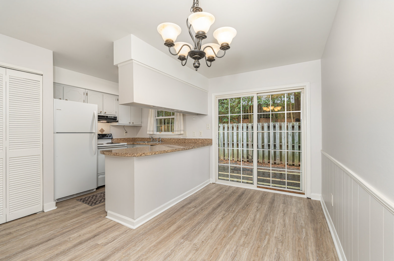 1108 Donaldson Dr - Photo 5 of 16