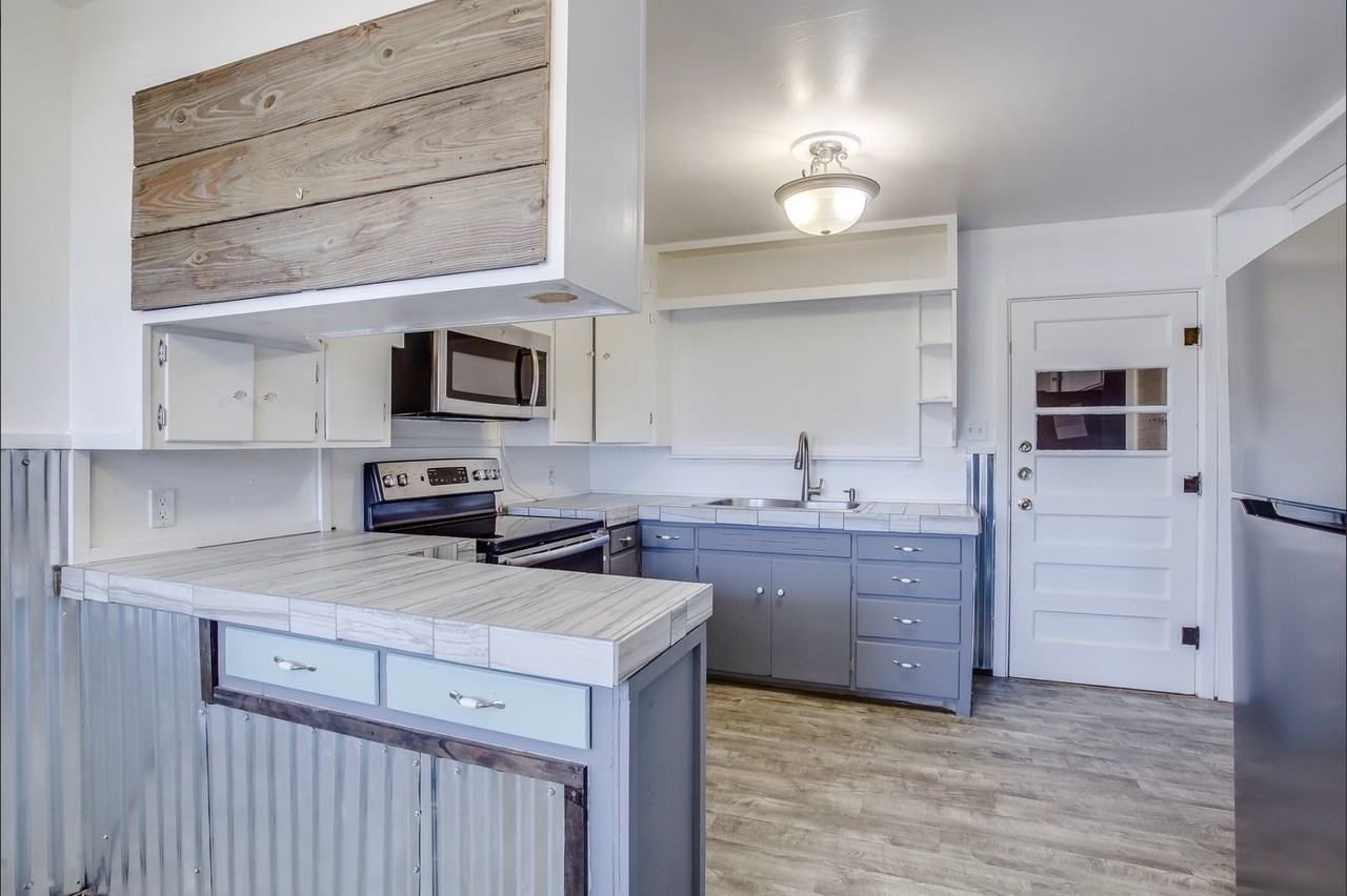 3417 35th St - Photo 6 of 15