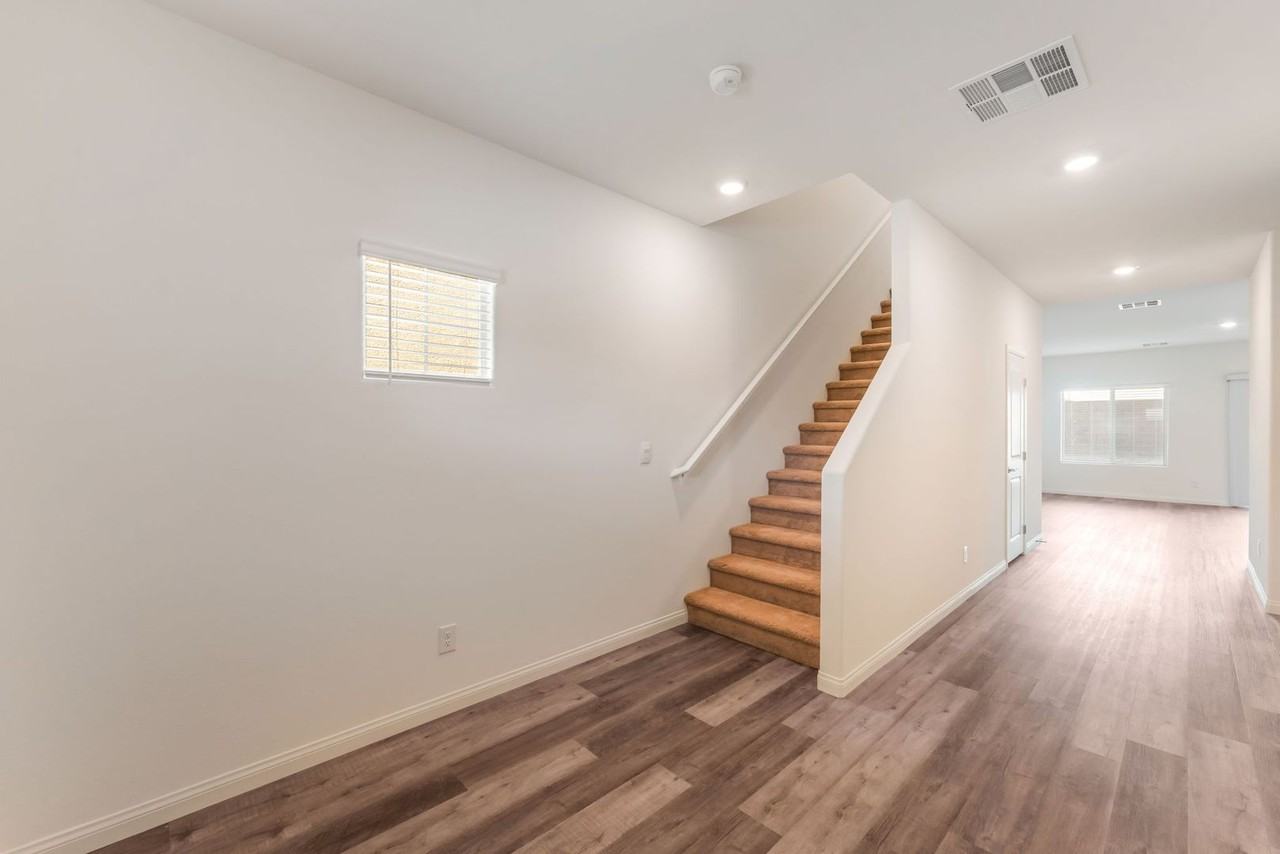 1292 Miller Springs Ln - Photo 6 of 43