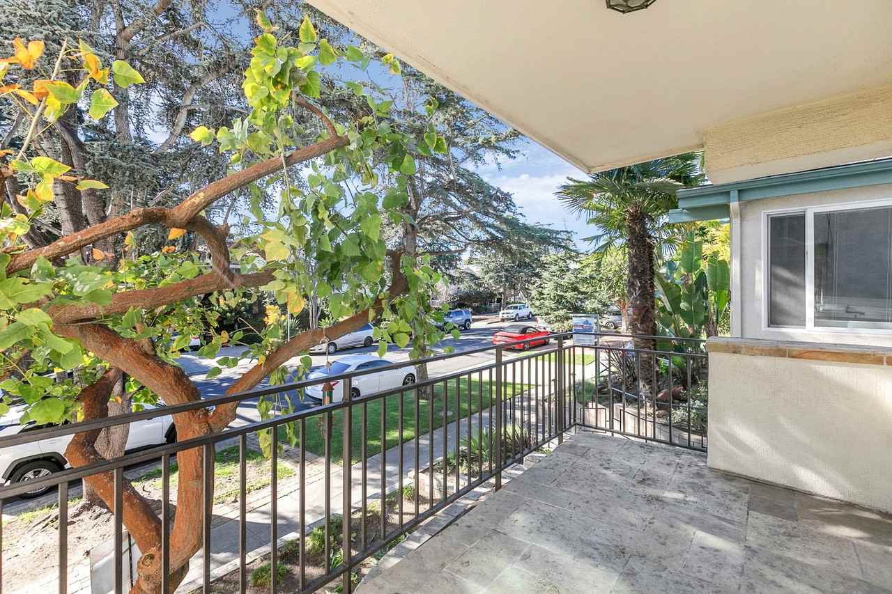 833 15th Street - Photo 7 of 28