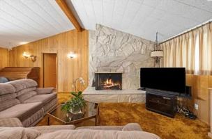 featured image of 653 Cedar Ave