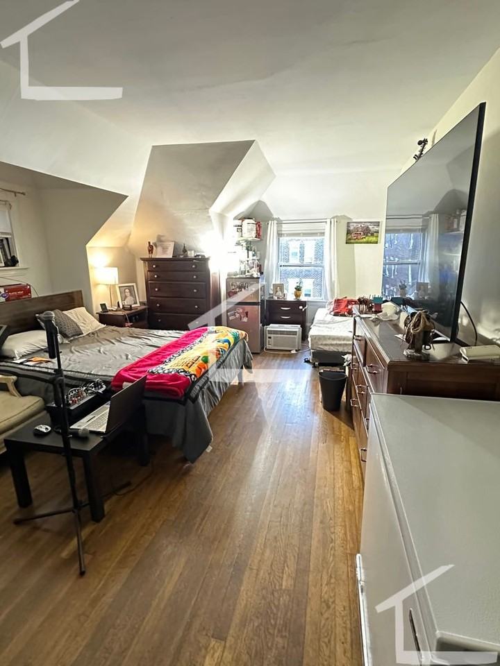 18 Quint Ave - Photo 7 of 9