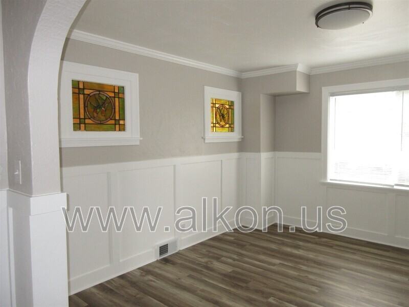 818 Woodbourne Ave - Photo 7 of 10