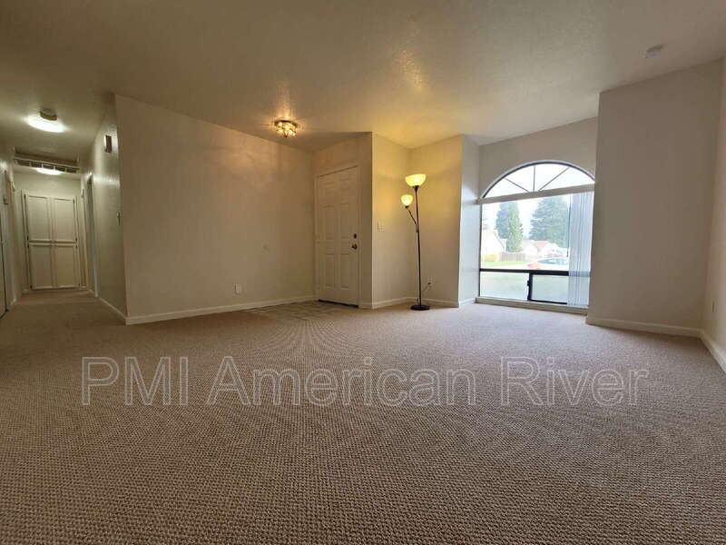 7474 Griggs Way - Photo 4 of 15