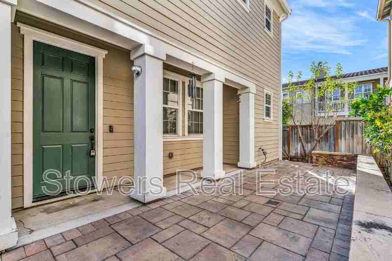 4685 Malayan St - Photo 3 of 26