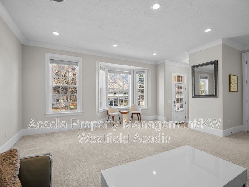 3713 Ne - Photo 2 of 33