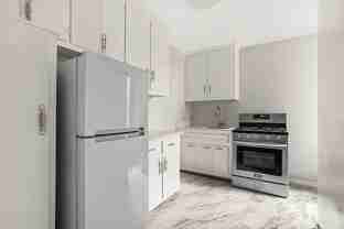 3335 81st St #2B - Photo 1 of 1