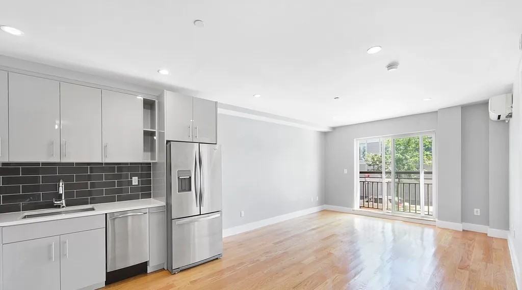 63-34 Fresh Pond Rd #2G - Photo 2 of 8