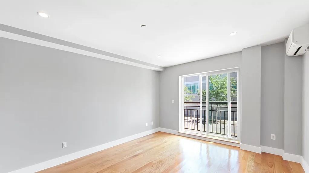 63-34 Fresh Pond Rd #2G - Photo 5 of 8