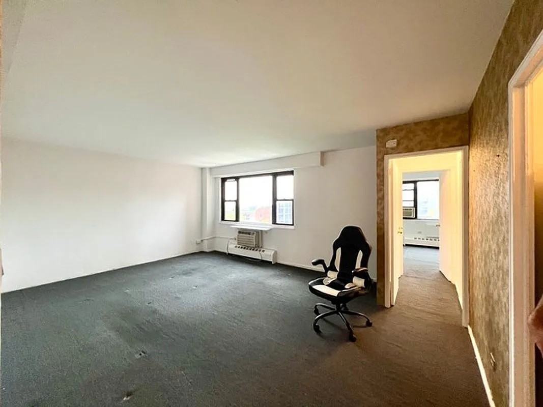 8360 118th St #8E - Photo 4 of 10