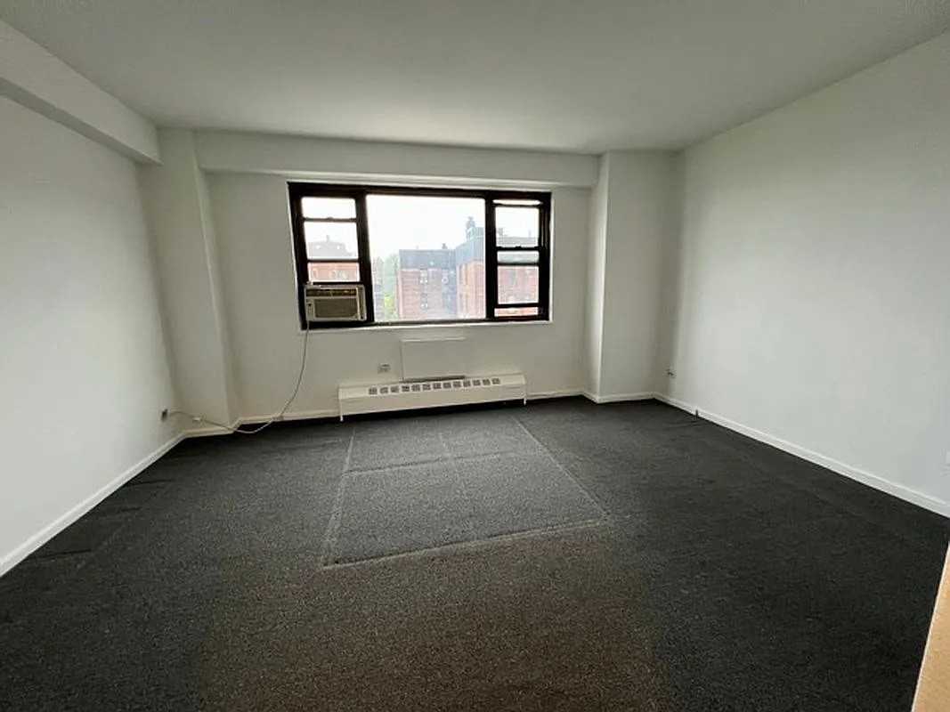 8360 118th St #8E - Photo 7 of 10