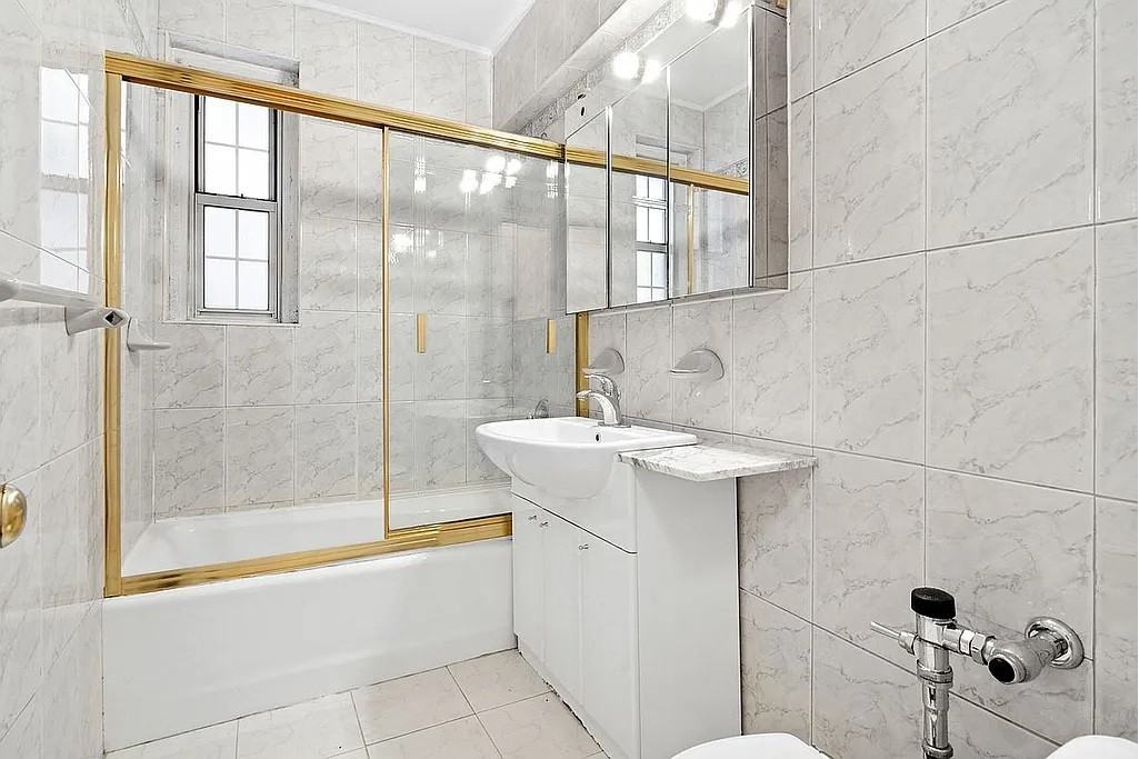 10240 67th Dr #1L - Photo 4 of 4