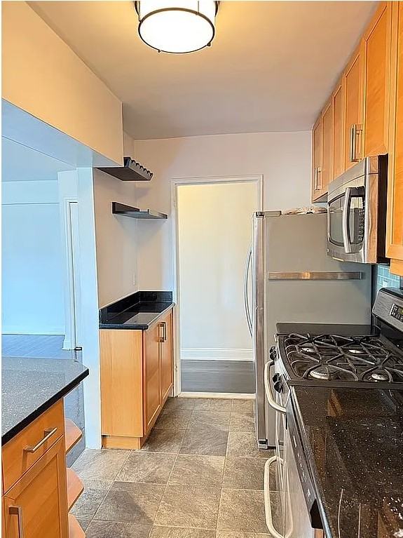 105-25 67th Rd #4H - Photo 3 of 10