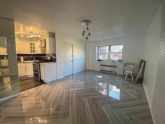 11118 66th Ave #1C - Photo 3 of 8