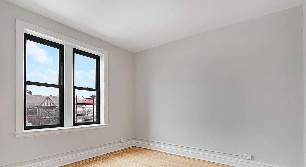 3716 83rd St #4E - Photo 7 of 9