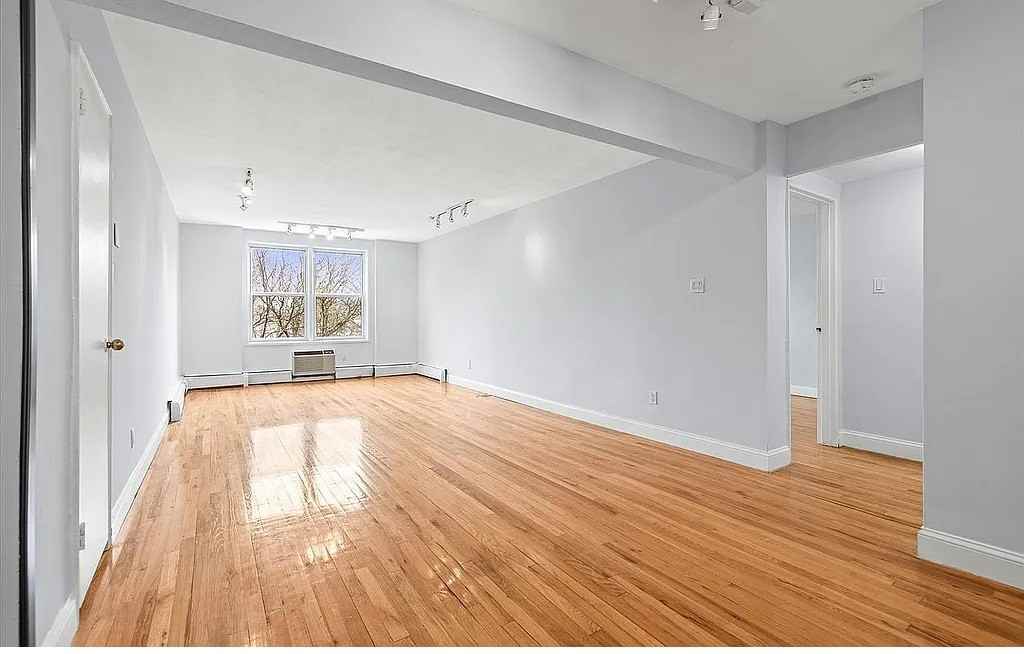 4230 Douglaston Pkwy #7H - Photo 5 of 12