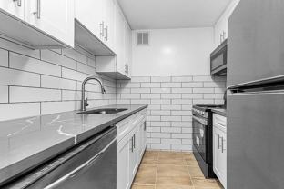 11817 Union Tpke #7E - Photo 1 of 1