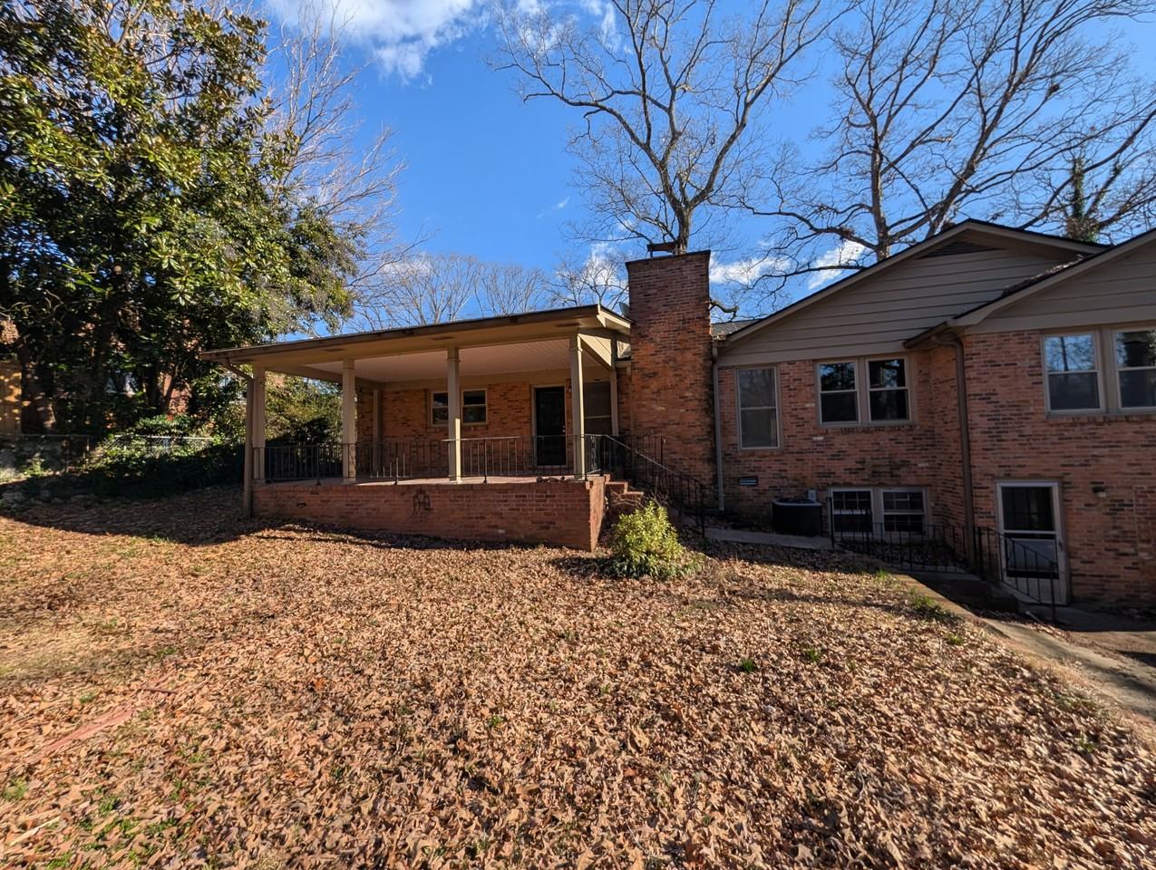 110 Woodhill Dr - Photo 2 of 19