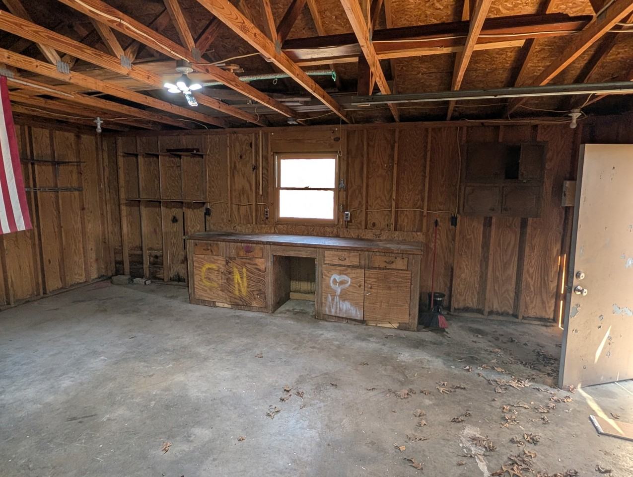 110 Woodhill Dr - Photo 5 of 19